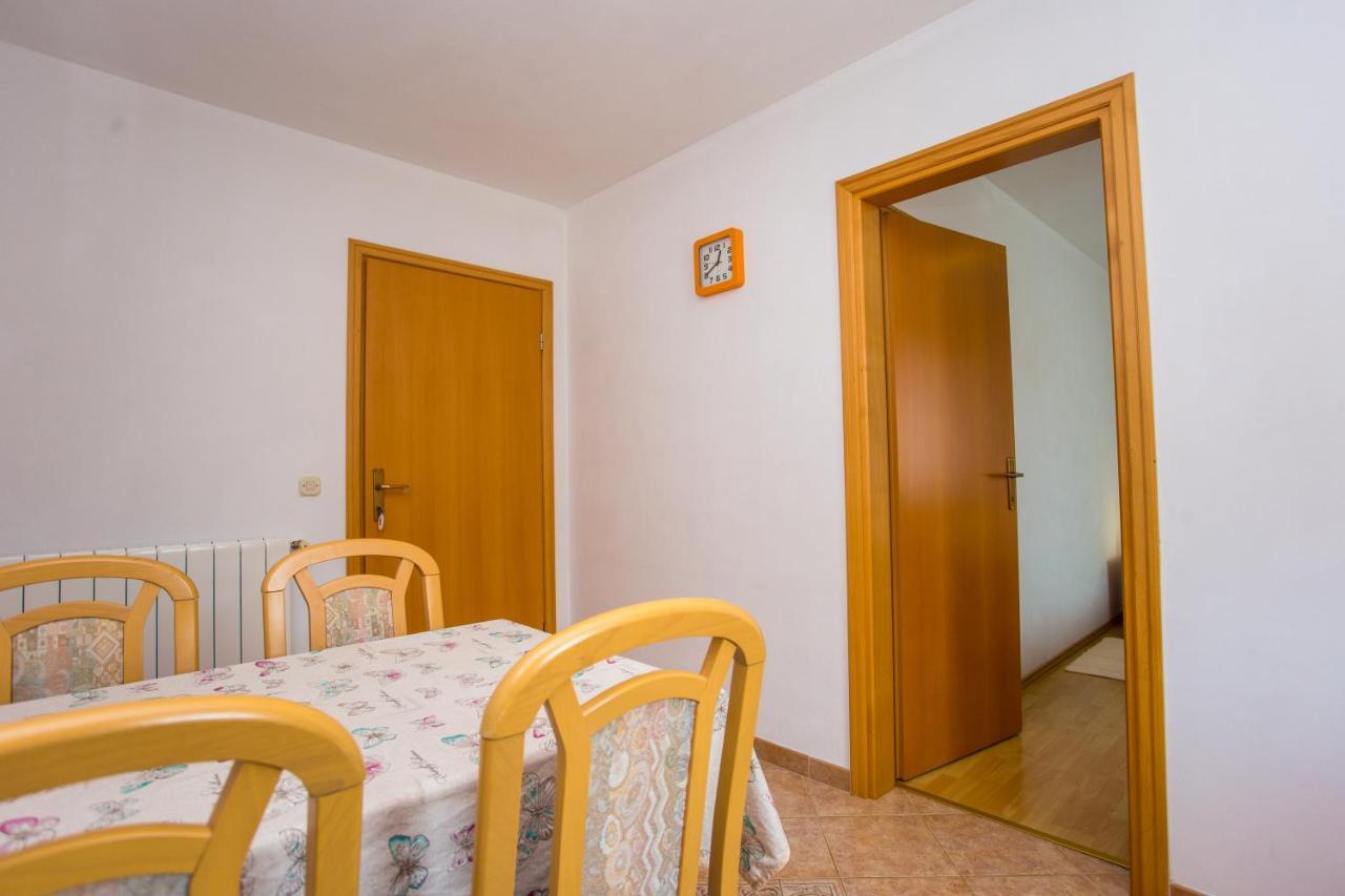 Apartments Lorena Poreč Exterior foto