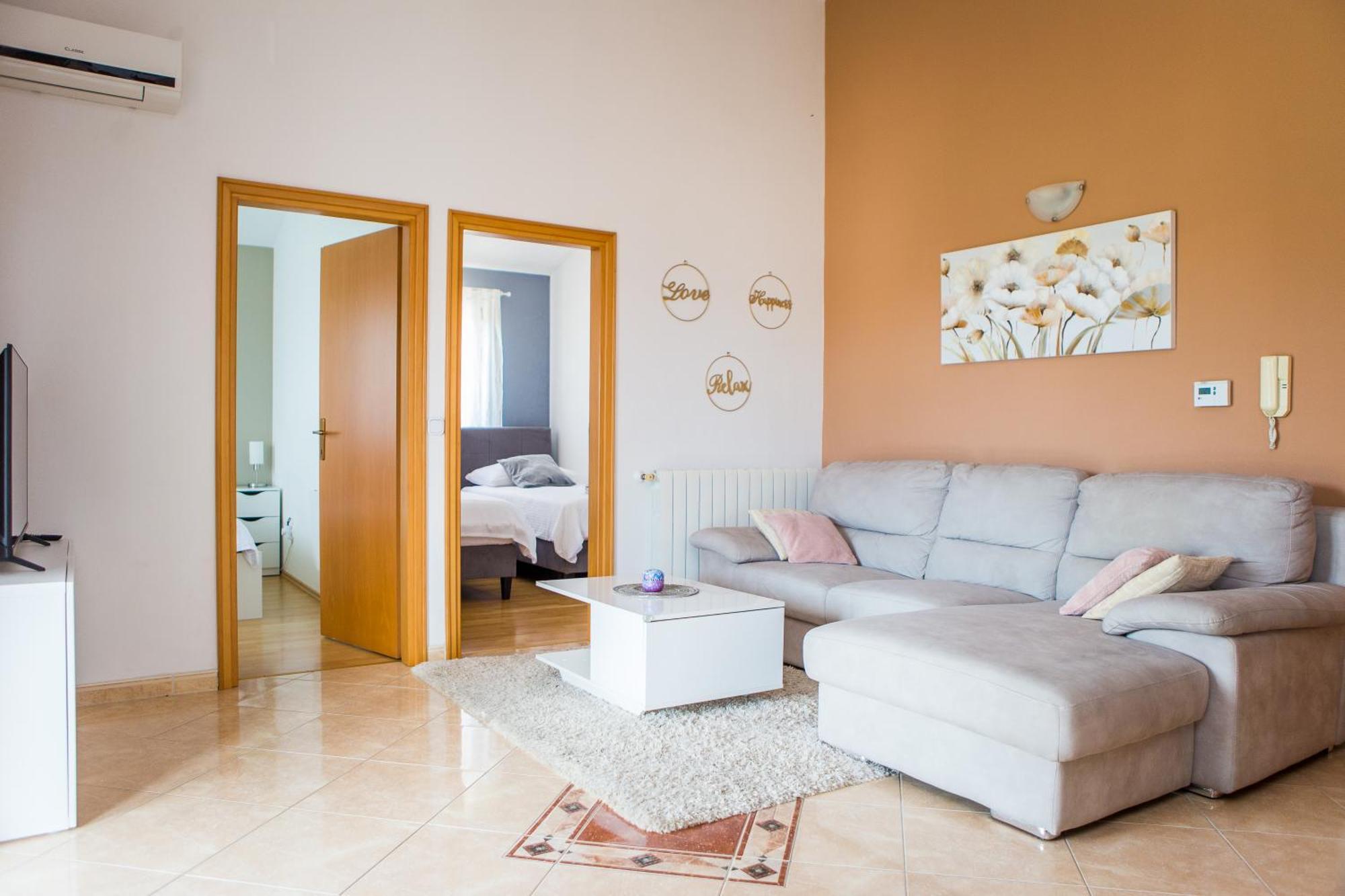 Apartments Lorena Poreč Exterior foto