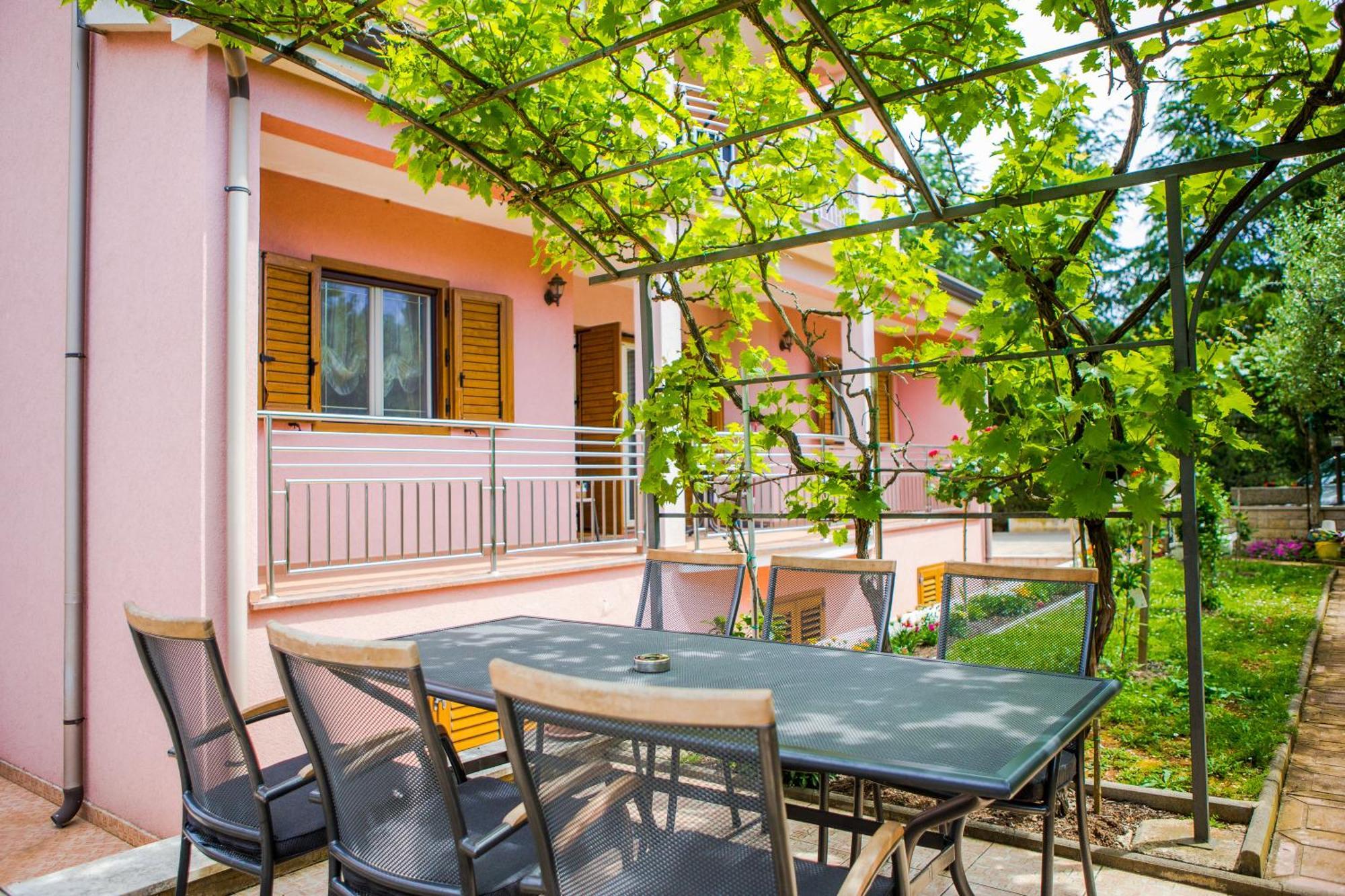 Apartments Lorena Poreč Exterior foto